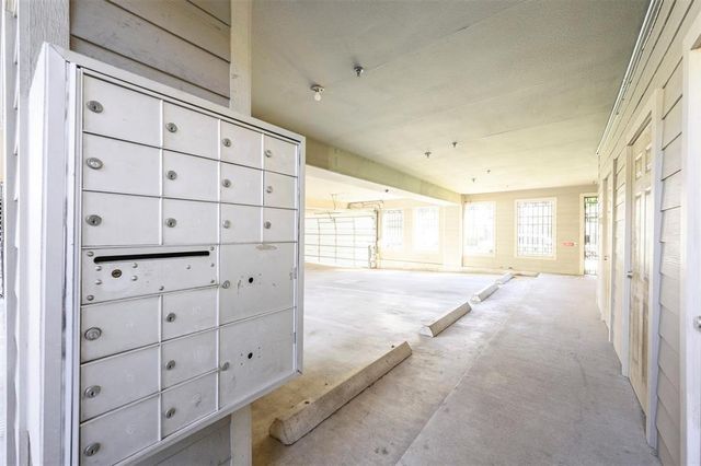 2216 Chenevert Street 4, Houston, TX 77003