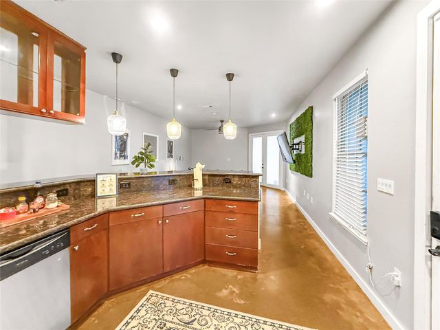 2216 Chenevert Street 4, Houston, TX 77003