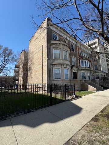 3816 S King Drive 1, Chicago, IL 60653