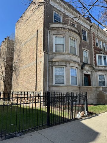 3816 S King Drive 1, Chicago, IL 60653