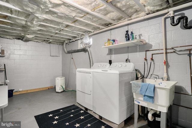 1137 CHURCH RD, East Greenville, PA 18041