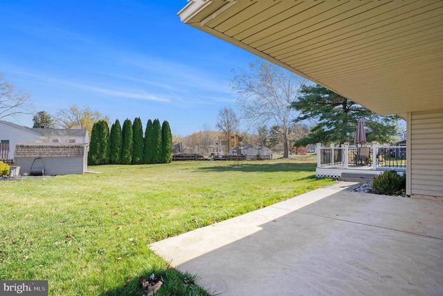 1137 CHURCH RD, East Greenville, PA 18041