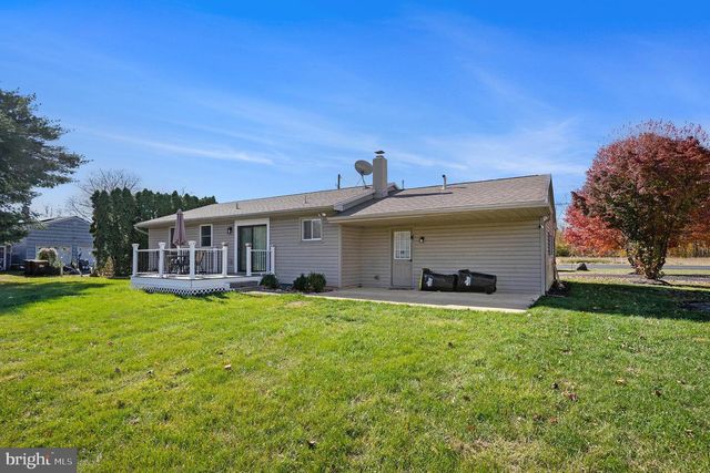 1137 CHURCH RD, East Greenville, PA 18041