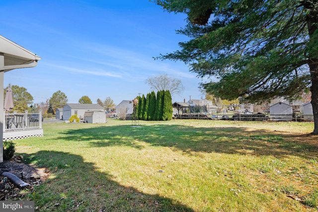 1137 CHURCH RD, East Greenville, PA 18041