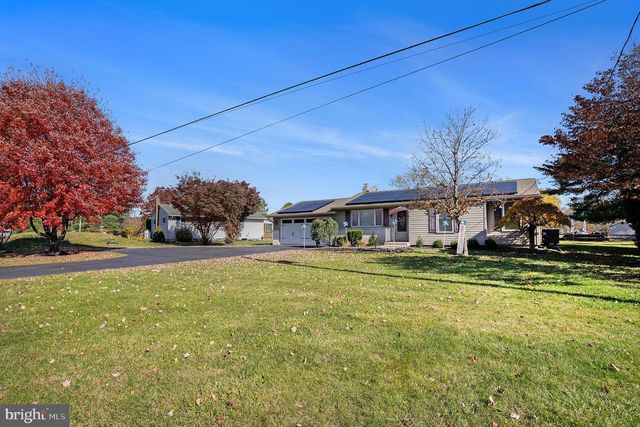 1137 CHURCH RD, East Greenville, PA 18041