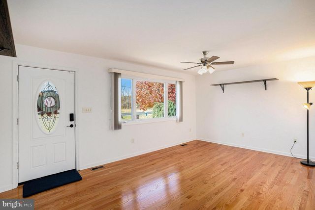 1137 CHURCH RD, East Greenville, PA 18041