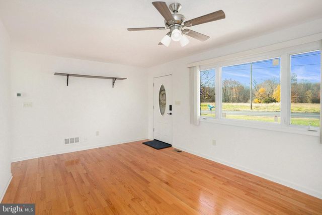 1137 CHURCH RD, East Greenville, PA 18041