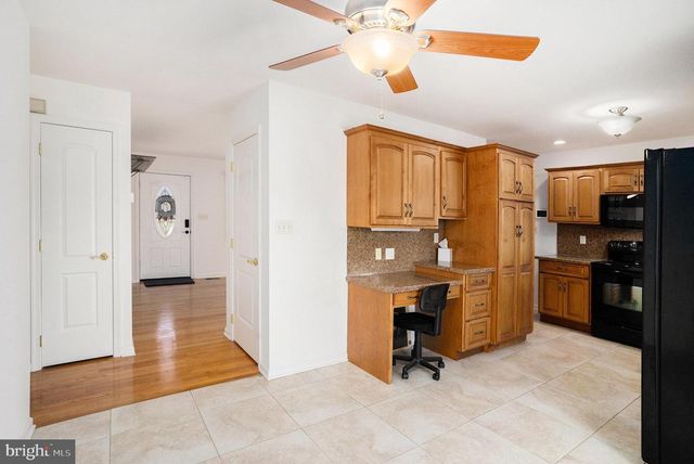 1137 CHURCH RD, East Greenville, PA 18041