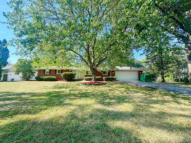 816 Brookwood Drive, Olympia Fields, IL 60461