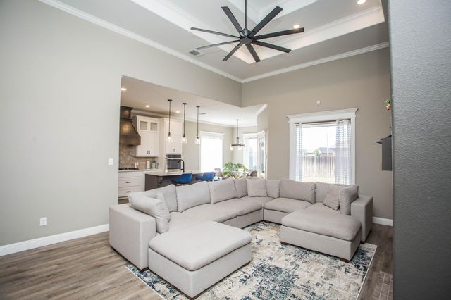 712 N 3rd Street, Wolfforth, TX 79382