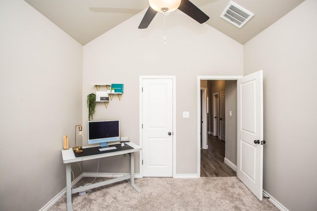 712 N 3rd Street, Wolfforth, TX 79382