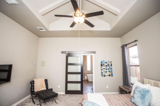 712 N 3rd Street, Wolfforth, TX 79382