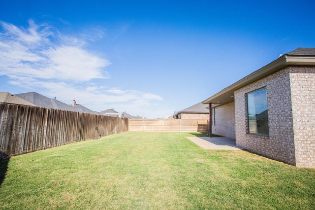 712 N 3rd Street, Wolfforth, TX 79382