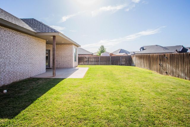 712 N 3rd Street, Wolfforth, TX 79382
