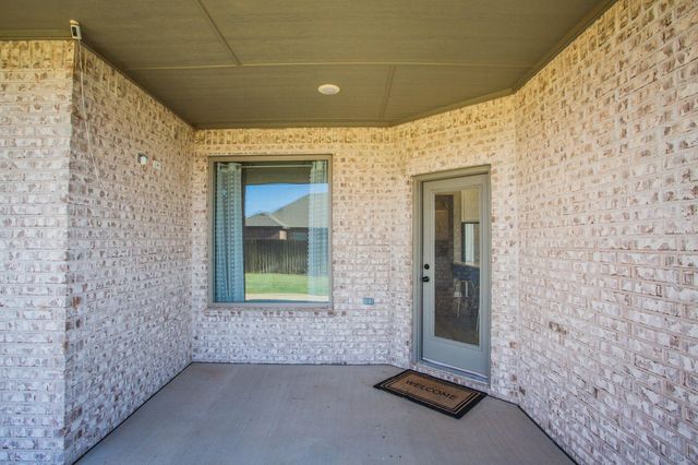 712 N 3rd Street, Wolfforth, TX 79382