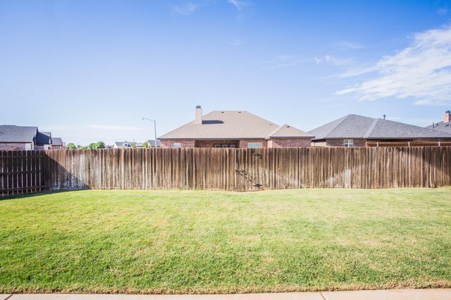 712 N 3rd Street, Wolfforth, TX 79382