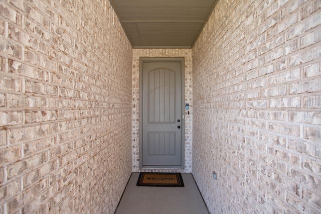 712 N 3rd Street, Wolfforth, TX 79382