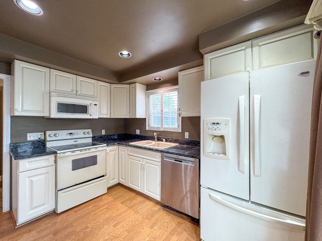 116 Leedham St, Attleboro, MA 02703