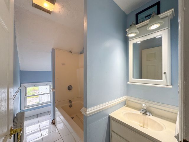 116 Leedham St, Attleboro, MA 02703