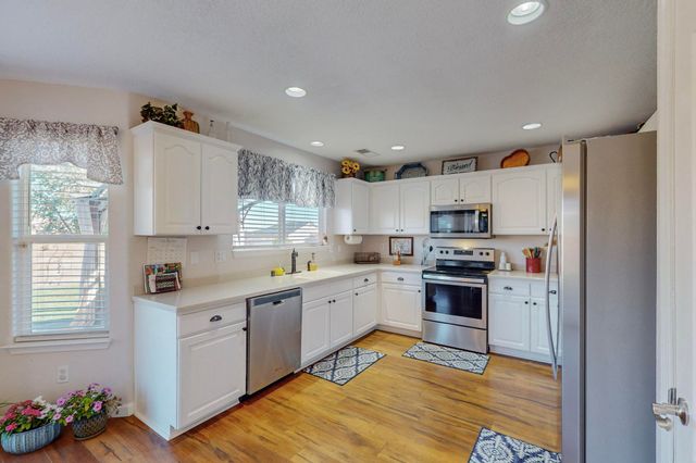 1136 Caramel Court SE, Rio Rancho, NM 87124