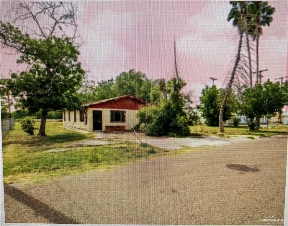1202 S Tio Avenue, Weslaco, TX 78596