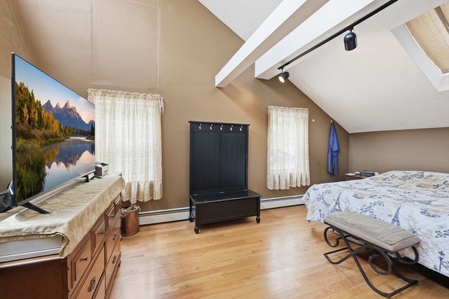998 Guelphwood Road, Southbridge, MA 01550