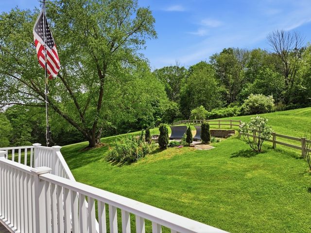 998 Guelphwood Road, Southbridge, MA 01550