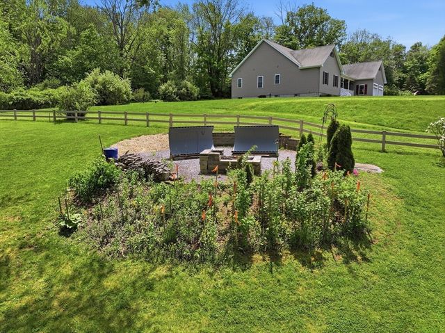 998 Guelphwood Road, Southbridge, MA 01550