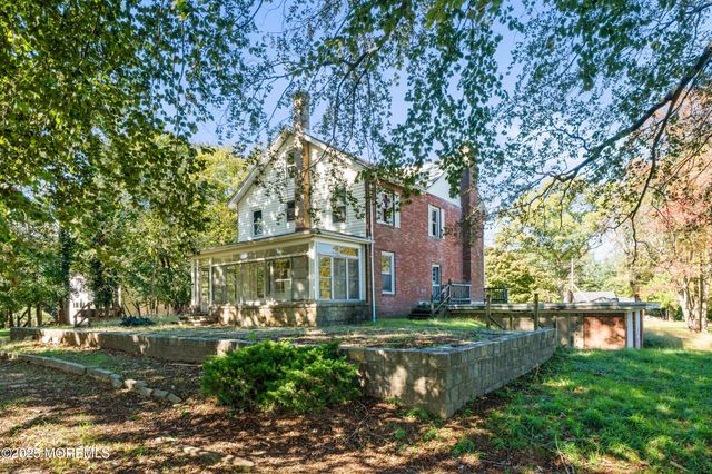 74 Reynolds Drive, Eatontown, NJ 07724