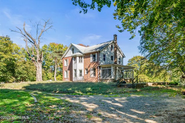74 Reynolds Drive, Eatontown, NJ 07724