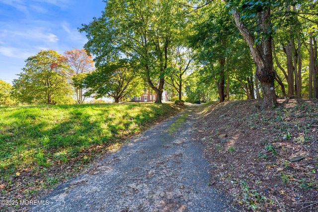 74 Reynolds Drive, Eatontown, NJ 07724