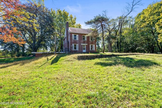 74 Reynolds Drive, Eatontown, NJ 07724