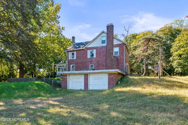 74 Reynolds Drive, Eatontown, NJ 07724