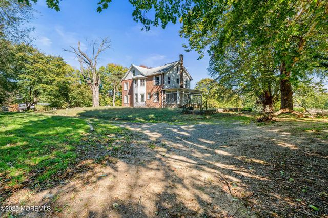 74 Reynolds Drive, Eatontown, NJ 07724