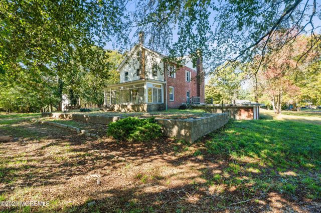 74 Reynolds Drive, Eatontown, NJ 07724