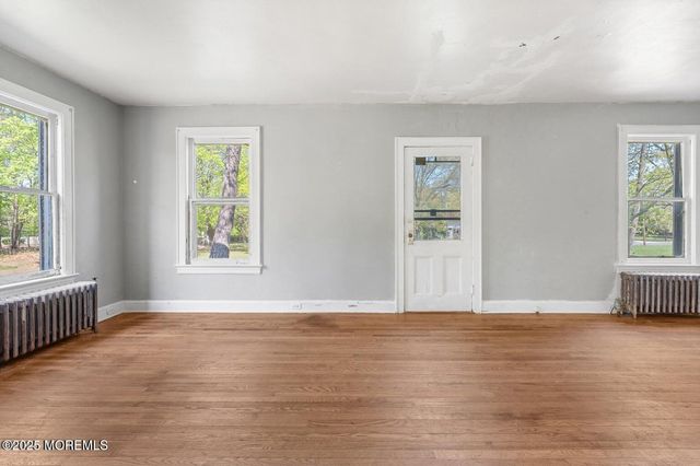 74 Reynolds Drive, Eatontown, NJ 07724