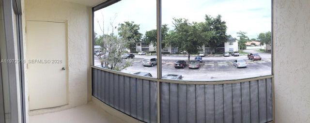 4165 NW 90th Ave 204, Coral Springs, FL 33065