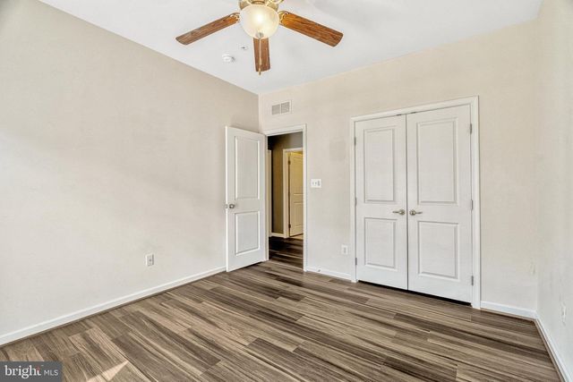 24678 FOOTED RIDGE TER, Sterling, VA 20166