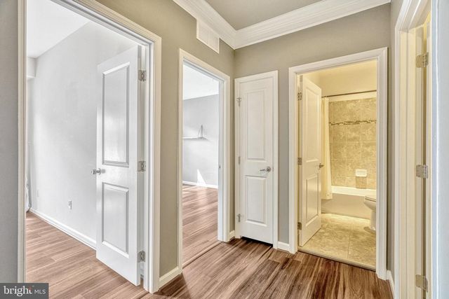 24678 FOOTED RIDGE TER, Sterling, VA 20166