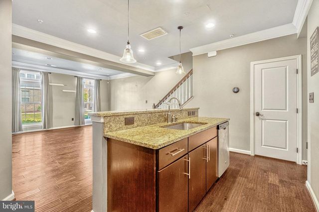 24678 FOOTED RIDGE TER, Sterling, VA 20166
