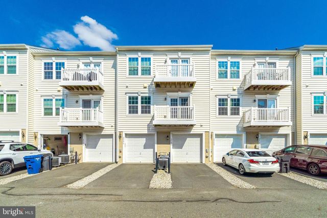 24678 FOOTED RIDGE TER, Sterling, VA 20166