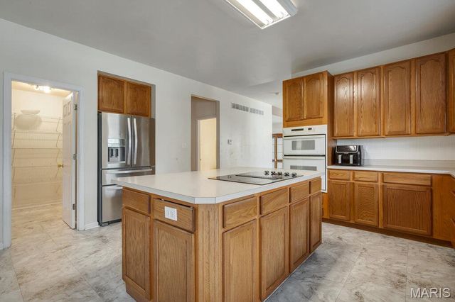 801 Dacotah Drive, Dardenne Prairie, MO 63368