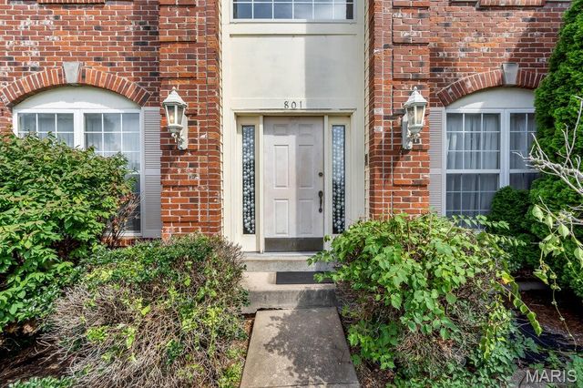 801 Dacotah Drive, Dardenne Prairie, MO 63368