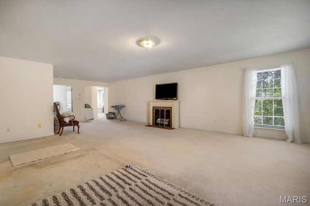 801 Dacotah Drive, Dardenne Prairie, MO 63368
