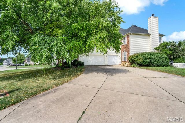 801 Dacotah Drive, Dardenne Prairie, MO 63368