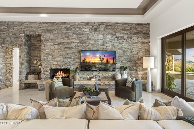 10205 E HAPPY VALLEY Road, Scottsdale, AZ 85255
