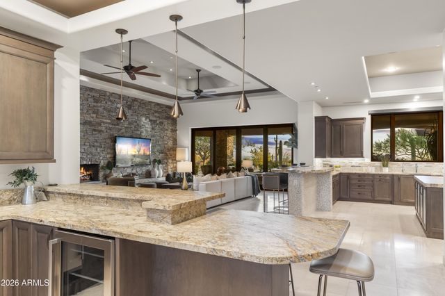10205 E HAPPY VALLEY Road, Scottsdale, AZ 85255