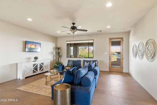 10205 E HAPPY VALLEY Road, Scottsdale, AZ 85255