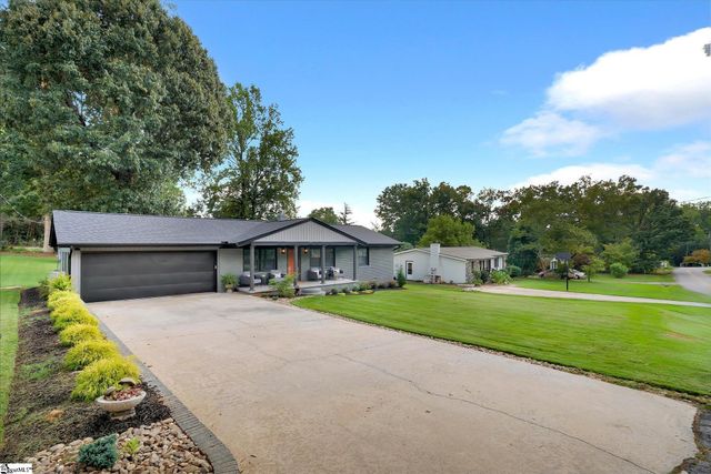 201 Carolyn Road, Easley, SC 29642