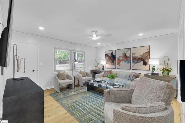 201 Carolyn Road, Easley, SC 29642